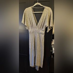 ASTR The Label Gold Butterfly sleeve dress Size: XS